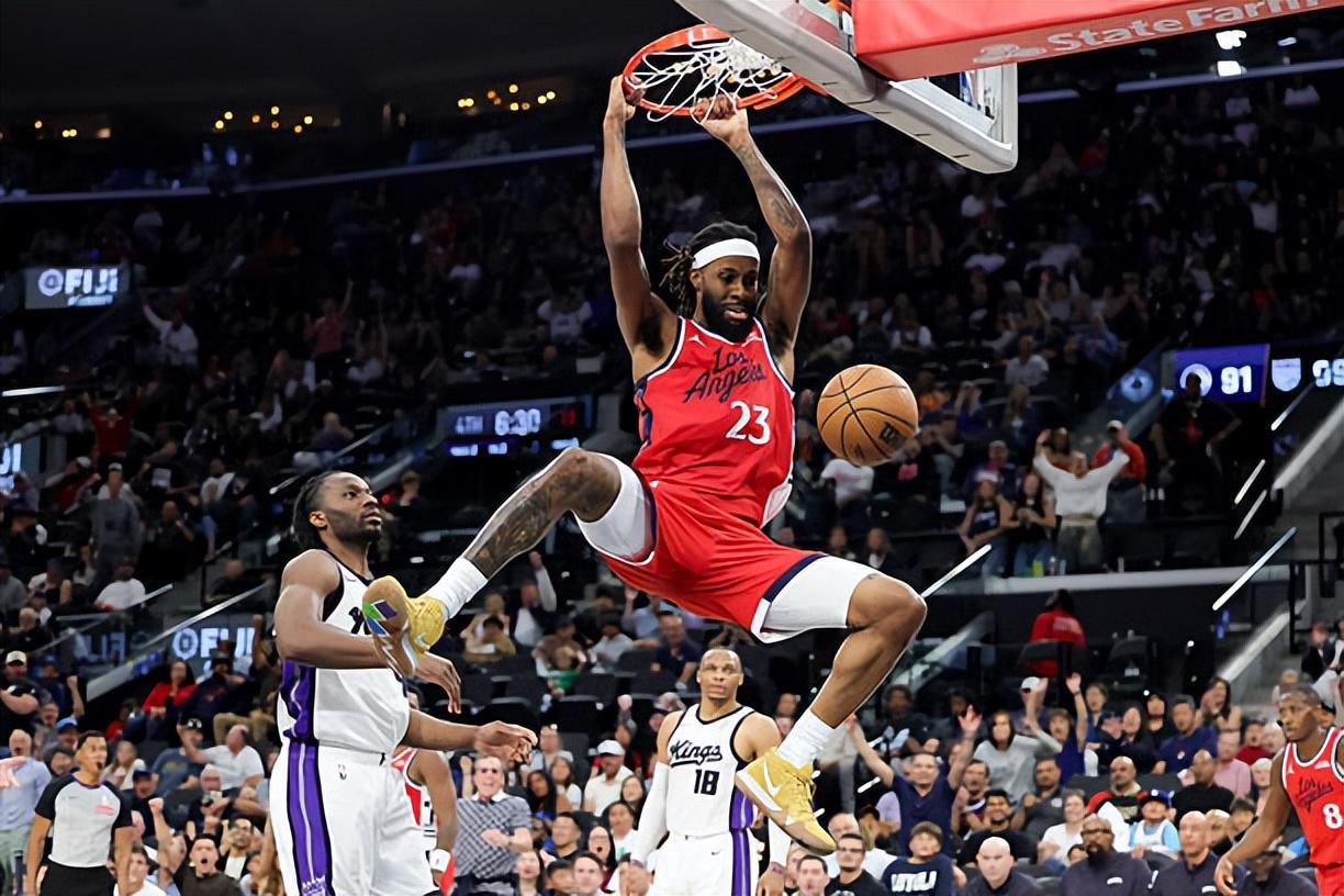 场上效果其实相当不错，但快船还是不愿意给内线新援多些机会？